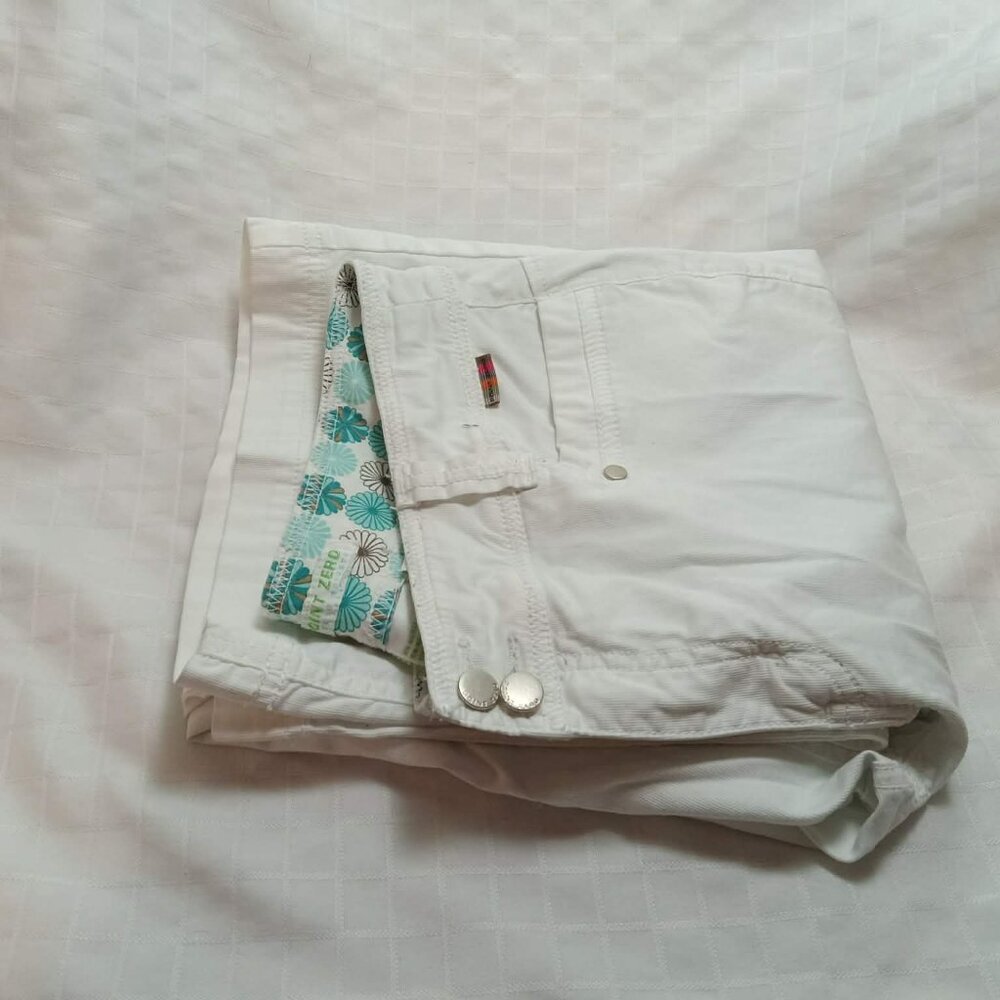 White Point Zero jeans-like Pants New size 8 Straight legs